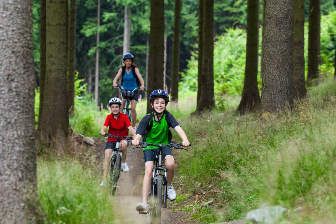 Macdonald Woodland Lodges At Macdonald Aviemore Resort מראה חיצוני תמונה