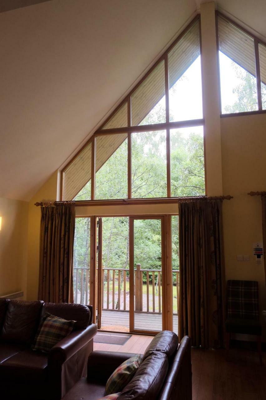 Macdonald Woodland Lodges At Macdonald Aviemore Resort מראה חיצוני תמונה